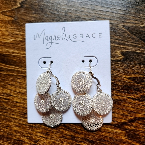 Magnolia Grace Jewelry - Axelle Chandelier Earrings